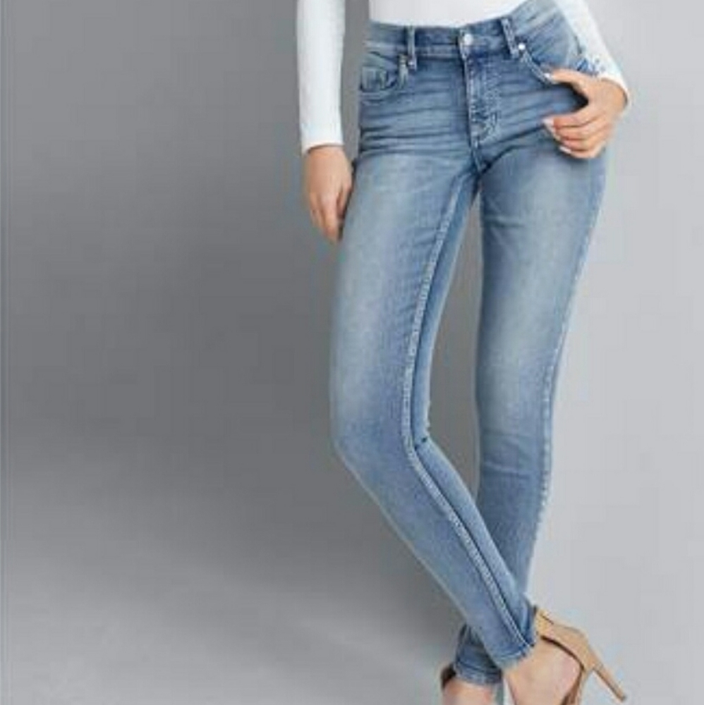 Venus Mid Rise Skinny Jeans Light Wash Size 8 R Women Euc